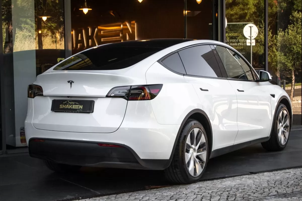 Tesla Model Y Tração Traseira - foto 4