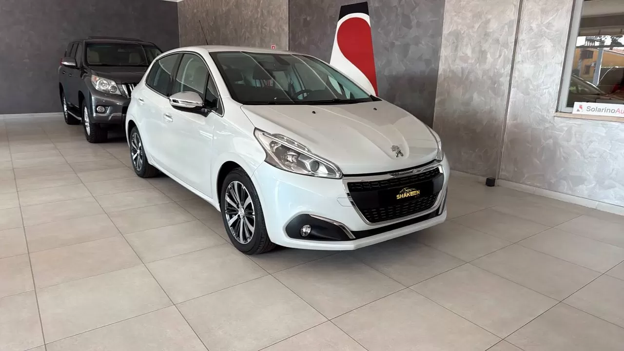 Peugeot 208  Puretech 82 Start Stop Allure - foto 2