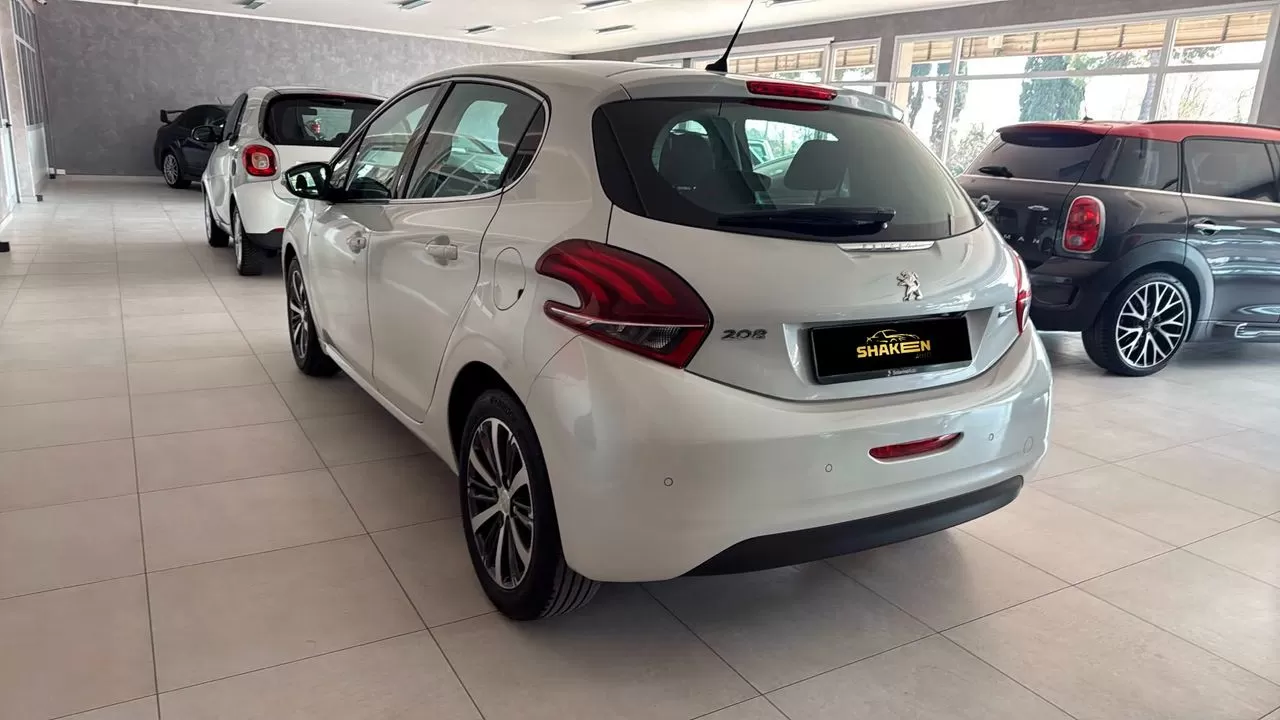 Peugeot 208  Puretech 82 Start Stop Allure - foto 4