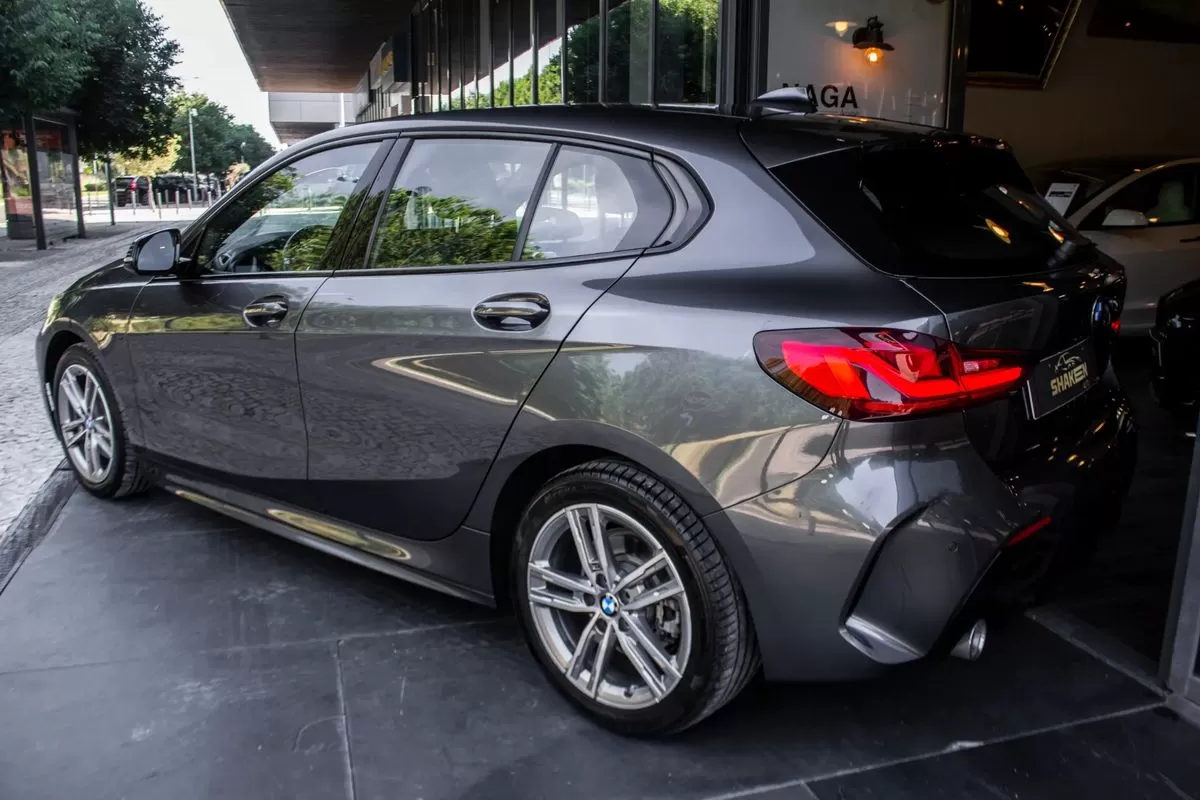 BMW 116 d Pack Desportivo M - foto 3