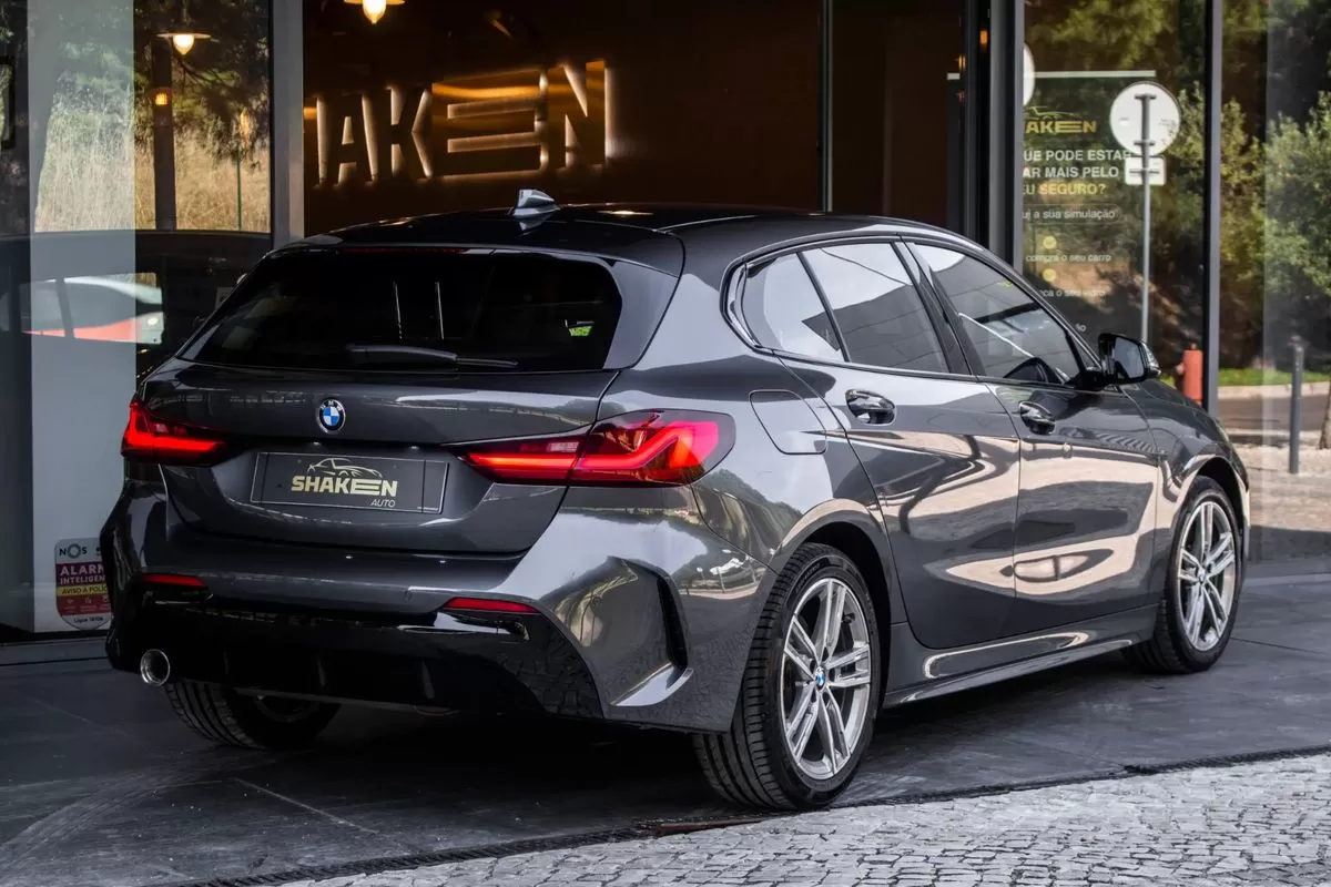 BMW 116 d Pack Desportivo M - foto 4