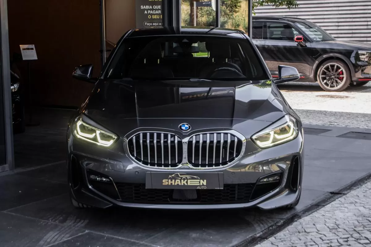 BMW 116 d Pack Desportivo M - foto 7