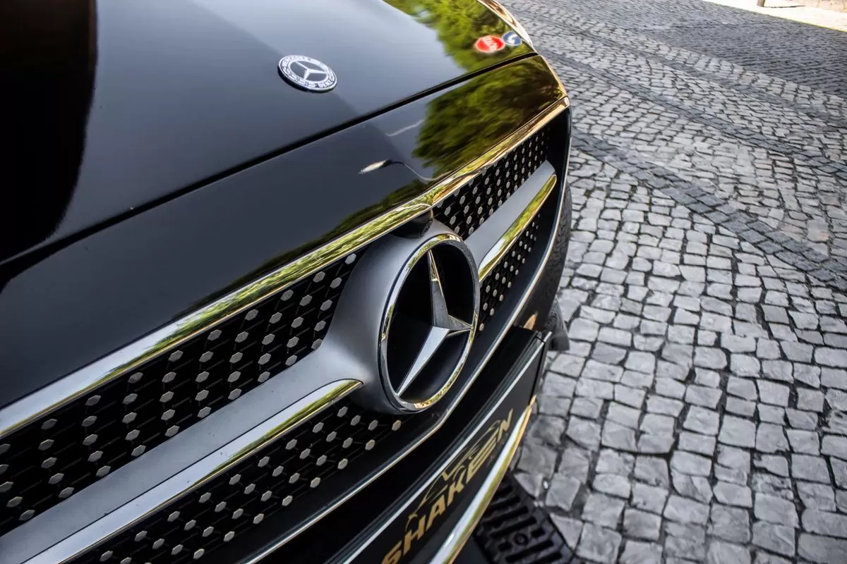 Mercedes-Benz E 220 d AMG Line Aut. - foto 4