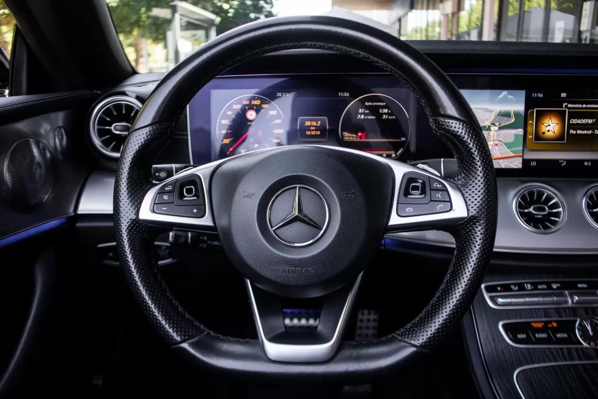 Mercedes-Benz E 220 d AMG Line Aut. - foto 7