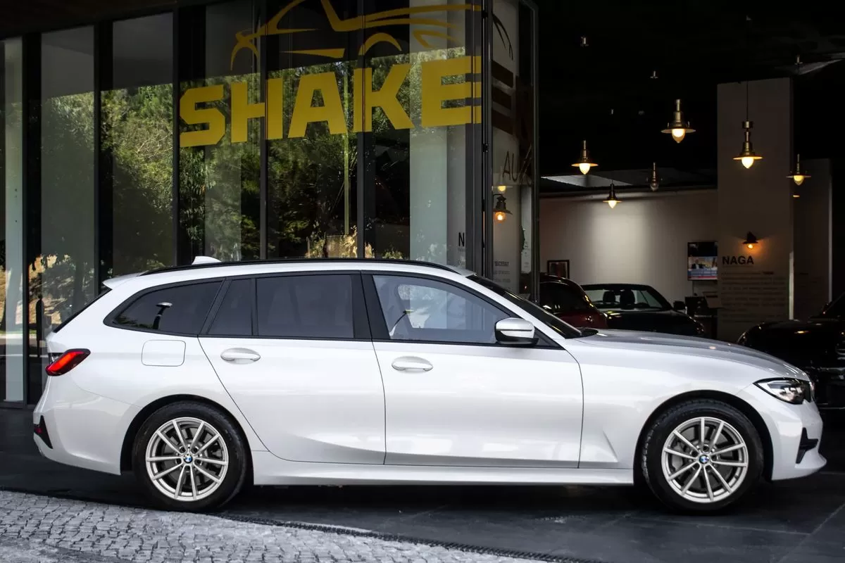 BMW 330 e Line Luxury Auto - foto 5