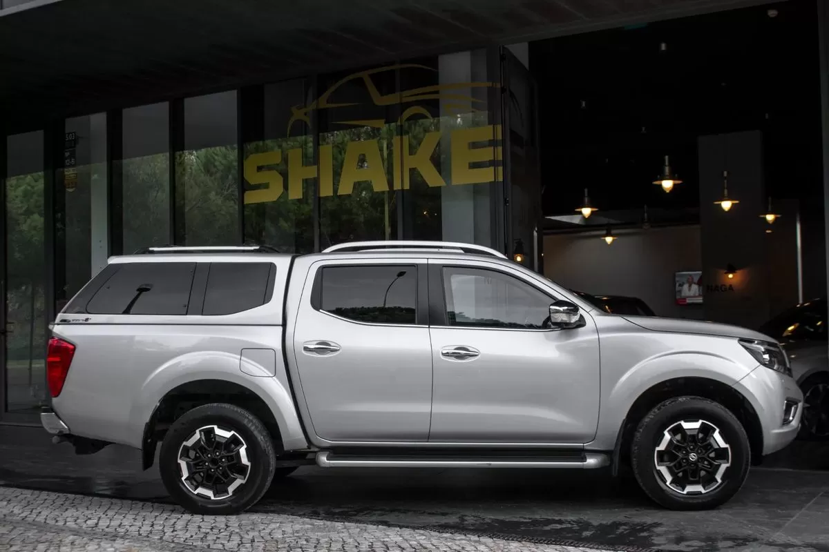 Nissan Navara 2.3 dCi CD 4WD Tekna Auto - foto 5