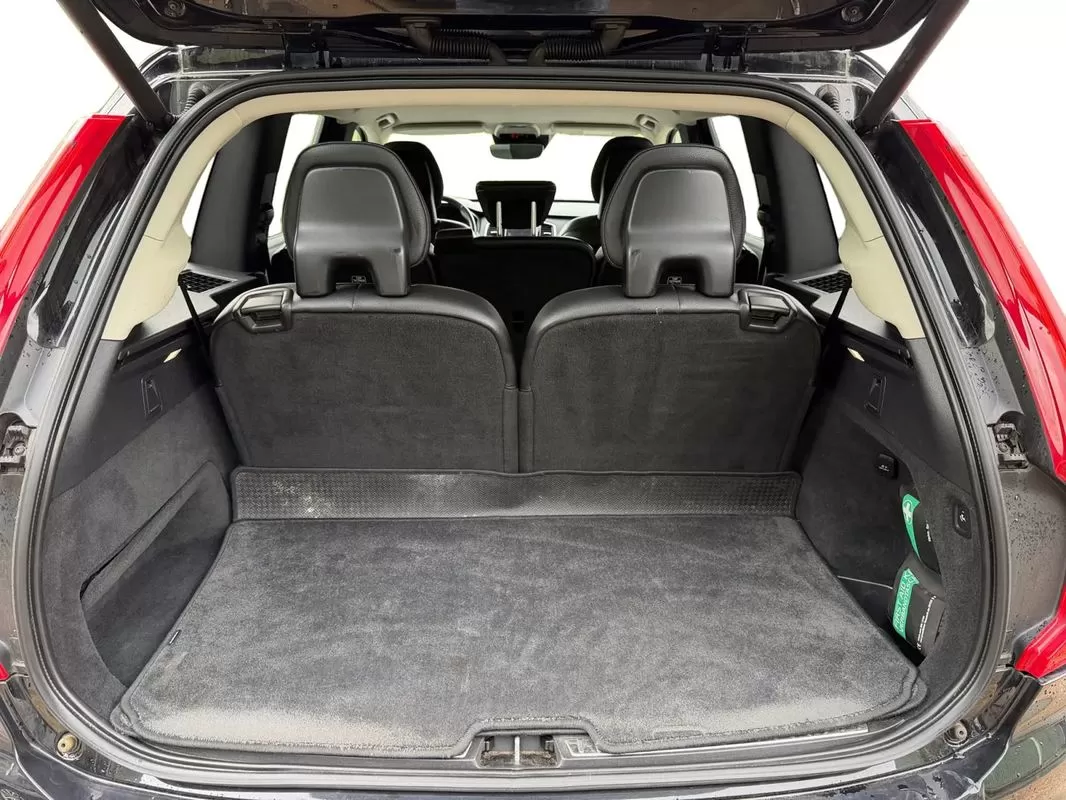 Volvo XC 90  D4 Geartronic Momentum - foto 8