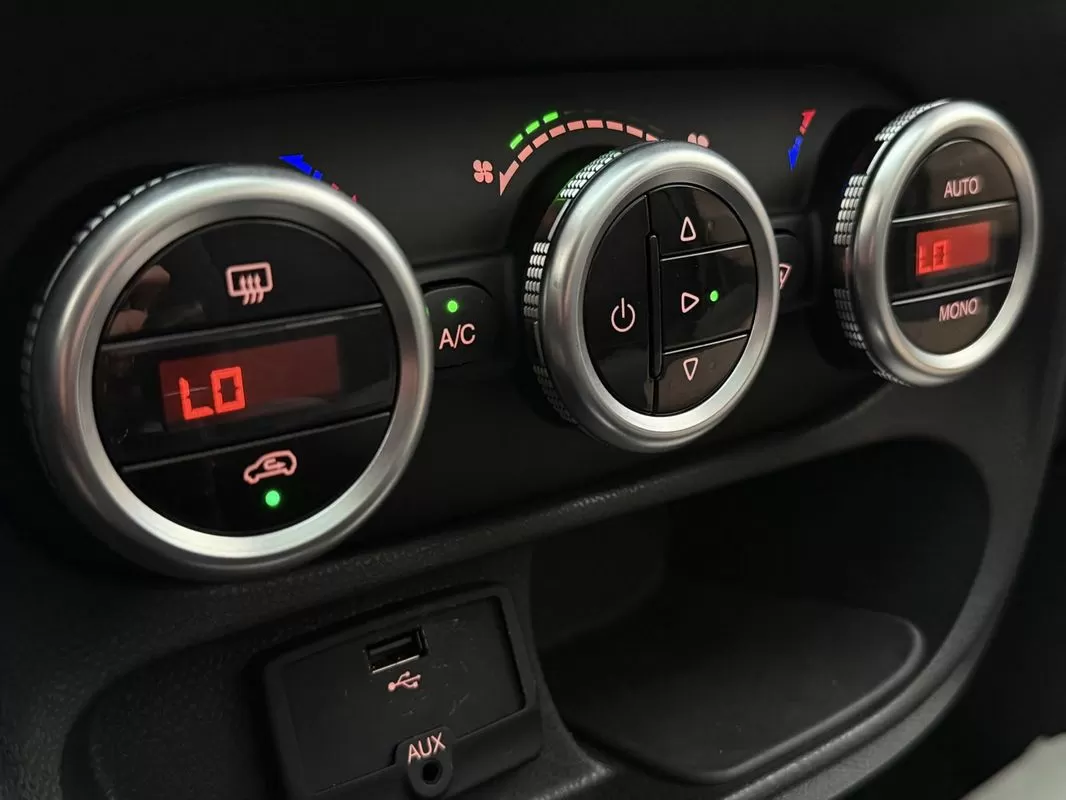 Fiat 500L  1 3 Multijet S S Trekking - foto 8