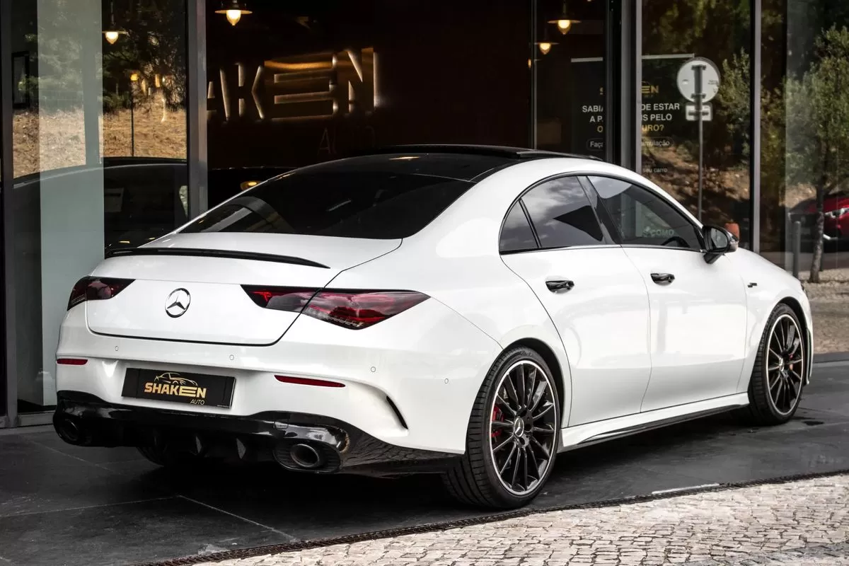 Mercedes-Benz CLA 35 AMG 4Matic - foto 4