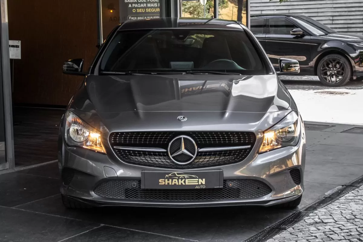 Mercedes-Benz CLA 180 d Shooting Brake Aut. - foto 2