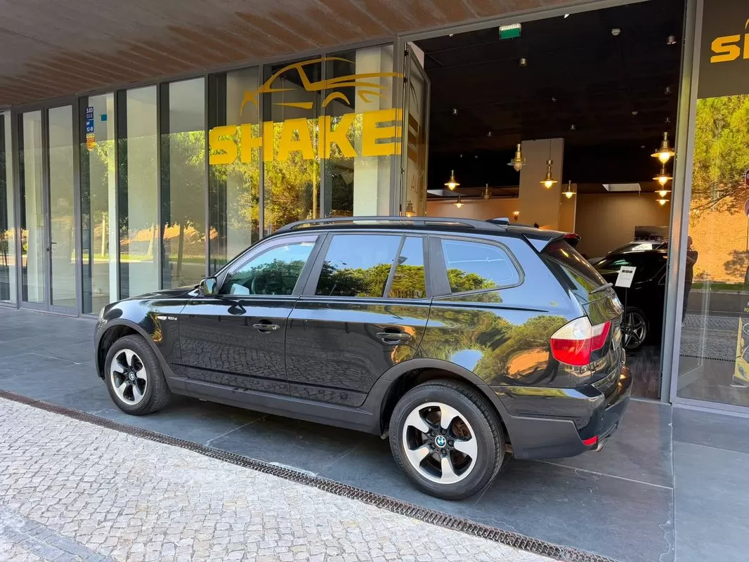 BMW X3 2.0 dA LifeStyle - foto 3