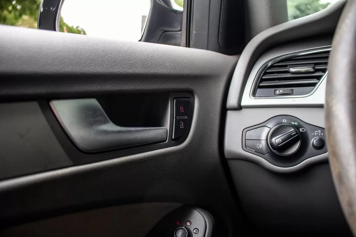 Audi A4   2 0 Tdi Dpf Ambition - foto 7