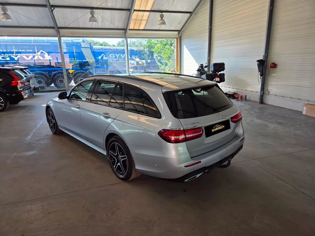 Mercedes-Benz E 300  De 9g  Tronic Amg Line - foto 4