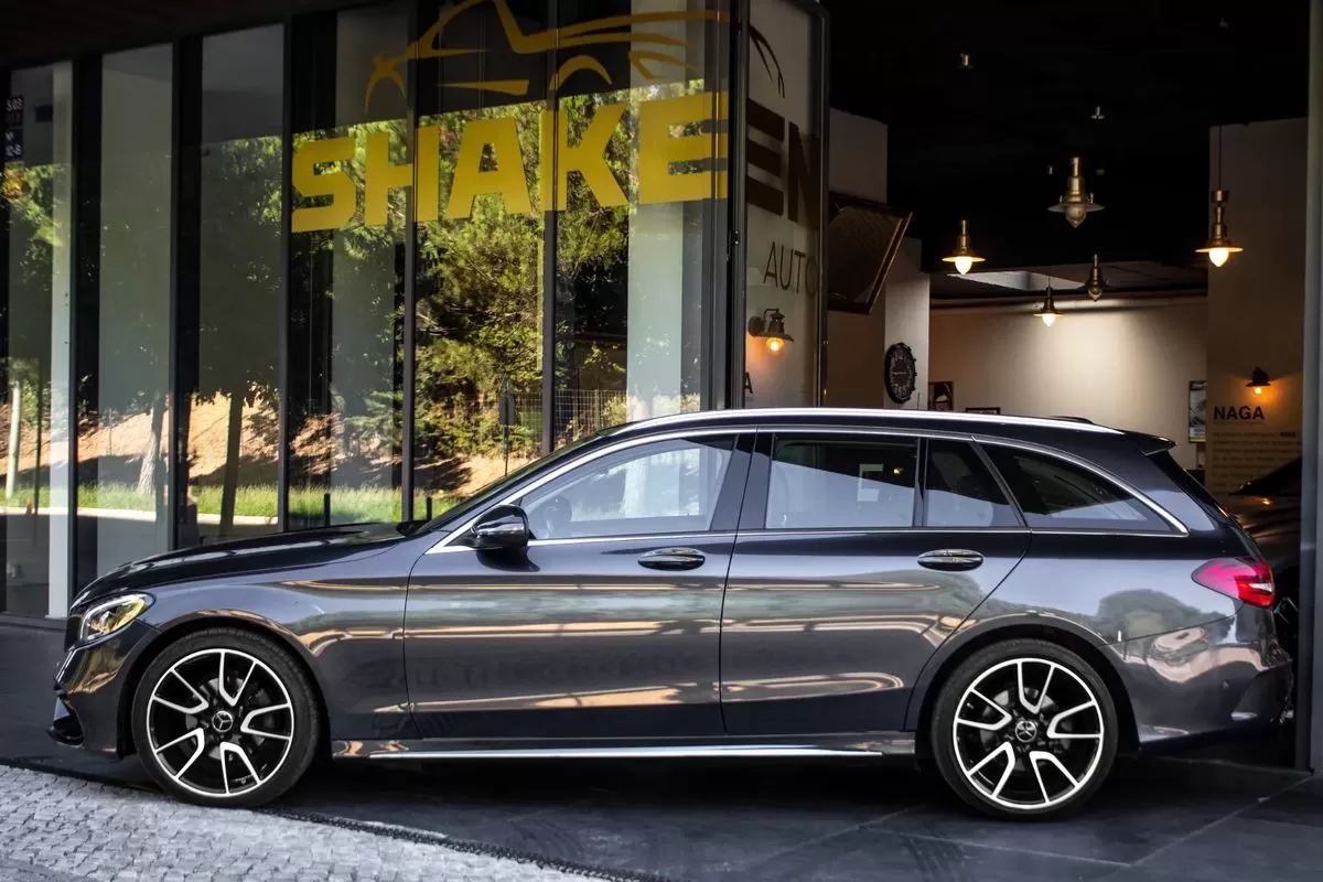 Mercedes-Benz C 220   Bluetec D T 7g  Tronic Avantgarde - foto 2