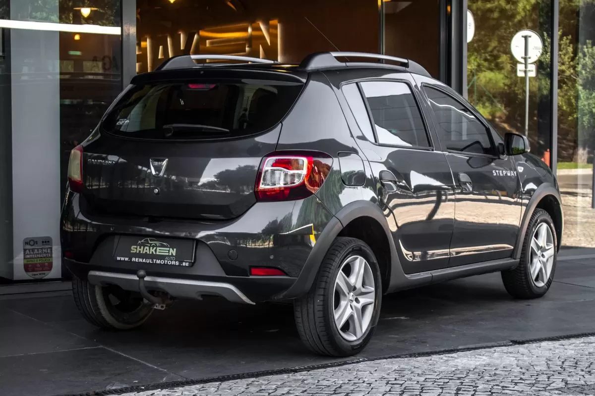 Dacia Sandero 1.5 dCi Stepway - foto 4