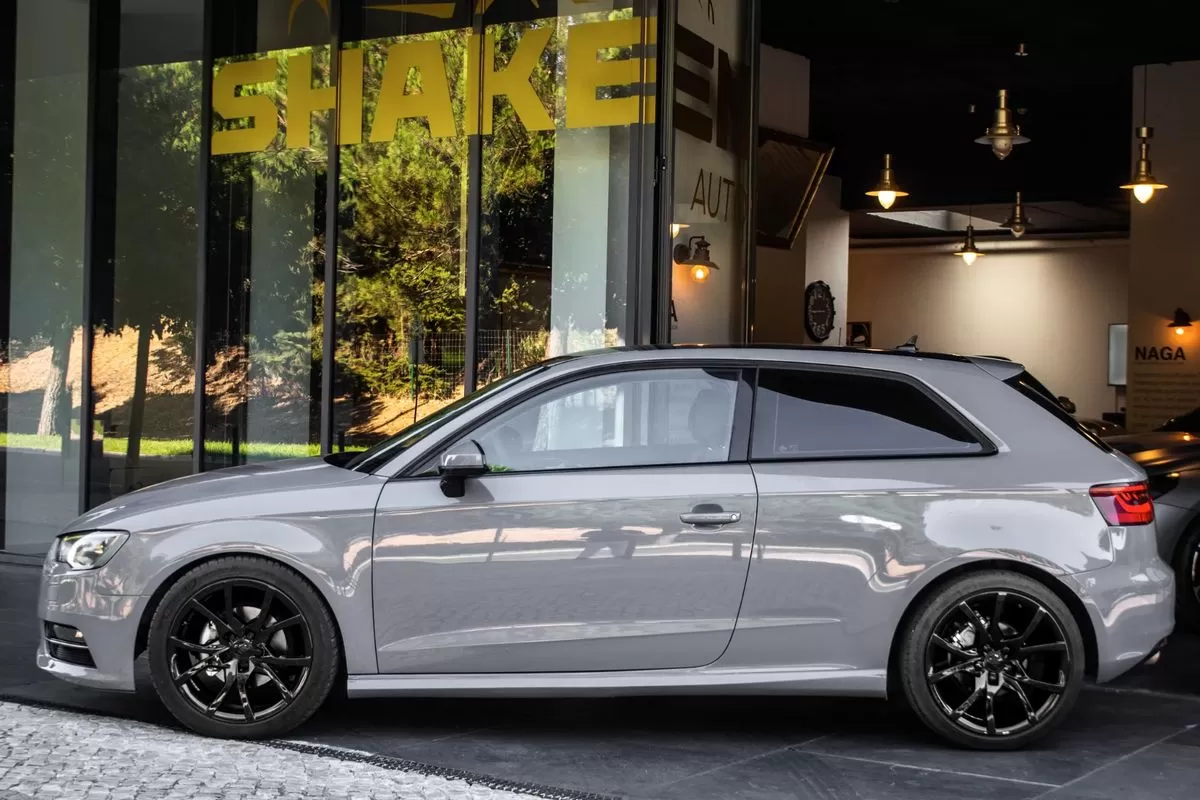 Audi A3 1.6 TDI Design - foto 2