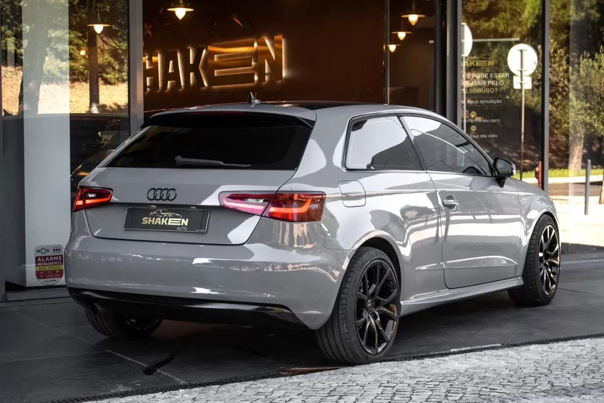 Audi A3 1.6 TDI Design - foto 4