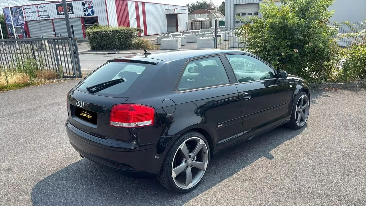 Audi A3  2 0 Tdi S  Line Dsg - foto 3