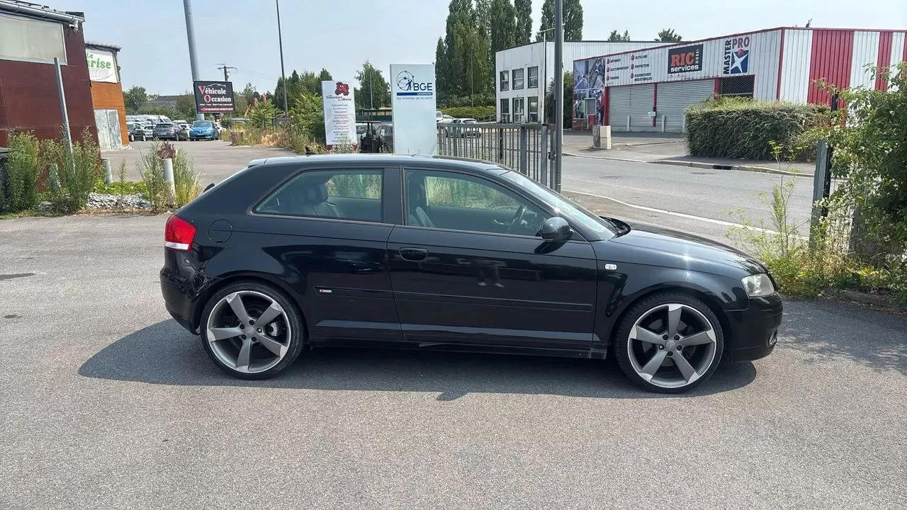 Audi A3  2 0 Tdi S  Line Dsg - foto 5