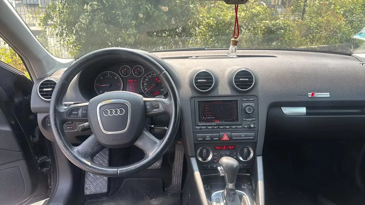 Audi A3  2 0 Tdi S  Line Dsg - foto 7