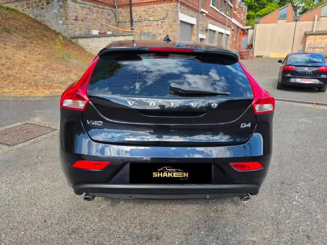 Volvo V40  D4 Summum - foto 5