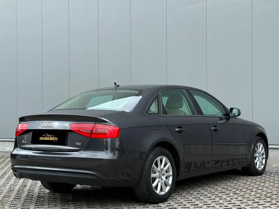 Audi A4   2 0 Tdi S Tronic Design - foto 3