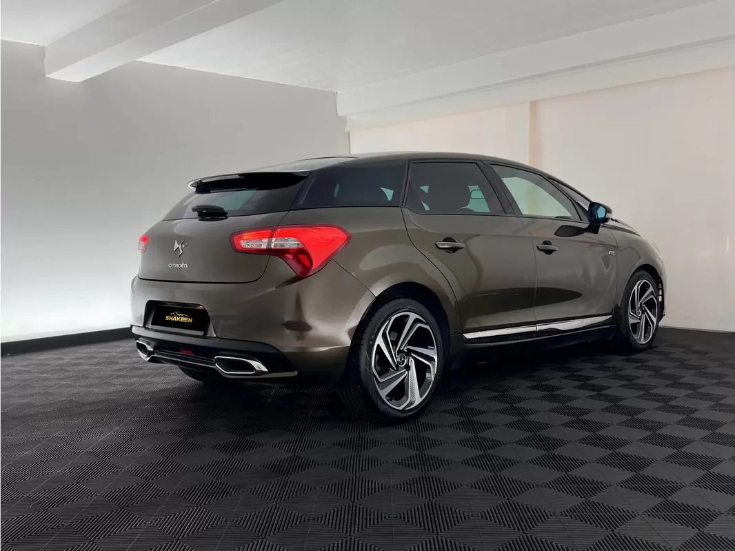 Citroën DS5 2.0 HDi Hybrid4 So Chic CMP6 - foto 5