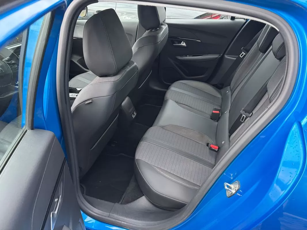 Peugeot 208  Puretech 100 Allure - foto 8