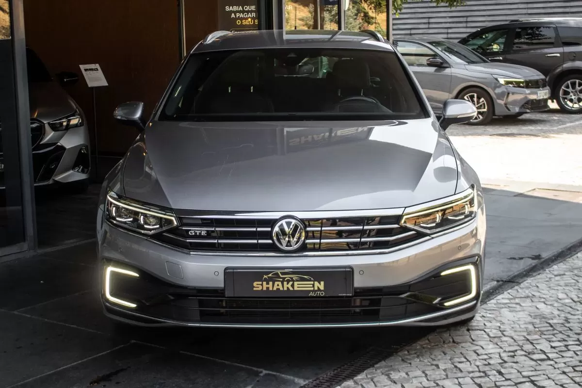 VW Passat Variant  1 4 Tsi Dsg Gte - foto 7