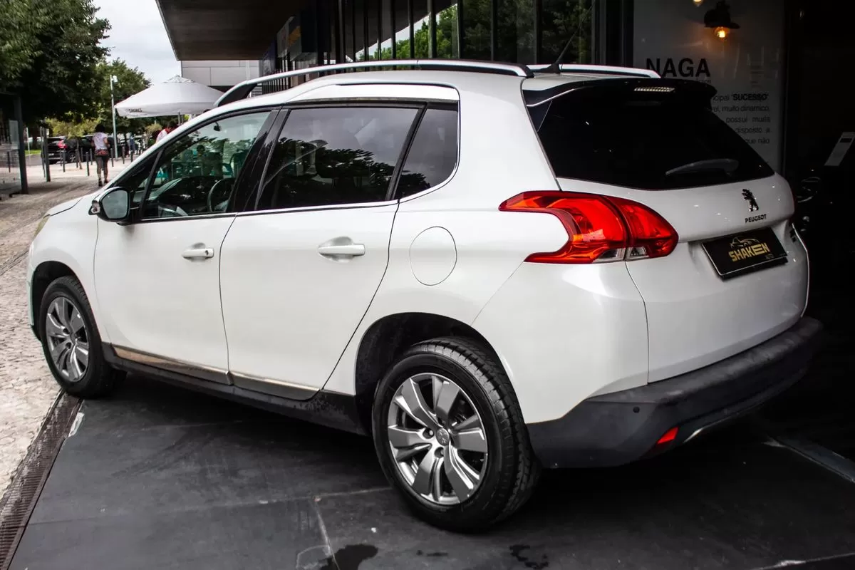 Peugeot 2008 1.6 e-HDi Allure - foto 3