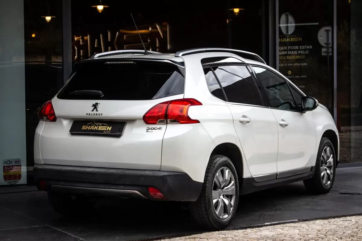 Peugeot 2008 1.6 e-HDi Allure - foto 4