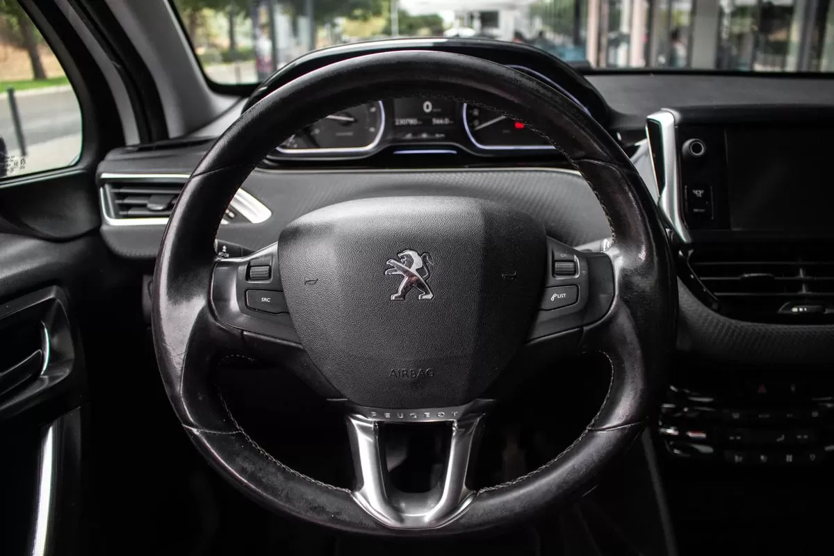 Peugeot 2008 1.6 e-HDi Allure - foto 8