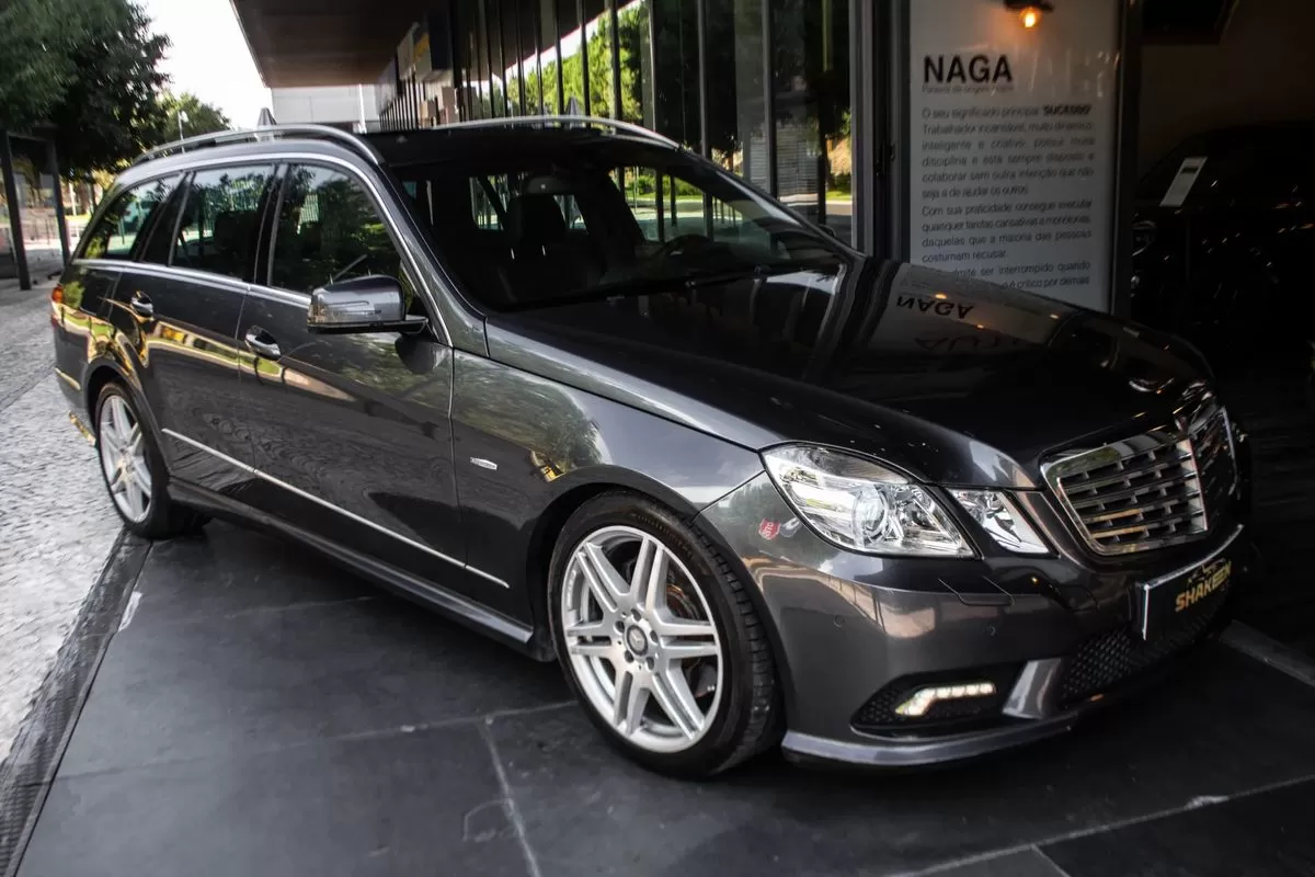Mercedes-Benz E 250 CDi Avantgarde BlueEfficiency Auto. - foto 6