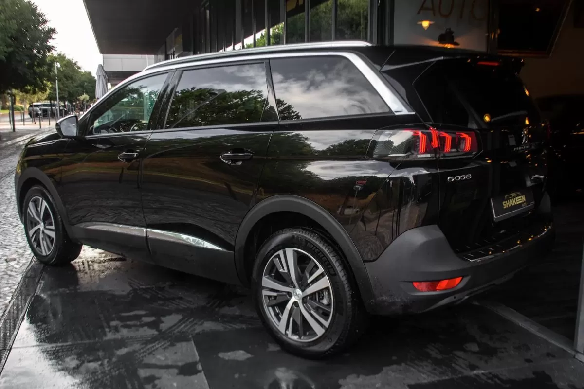 Peugeot 5008  Puretech 130 Eat8 Stop Start Allure - foto 3