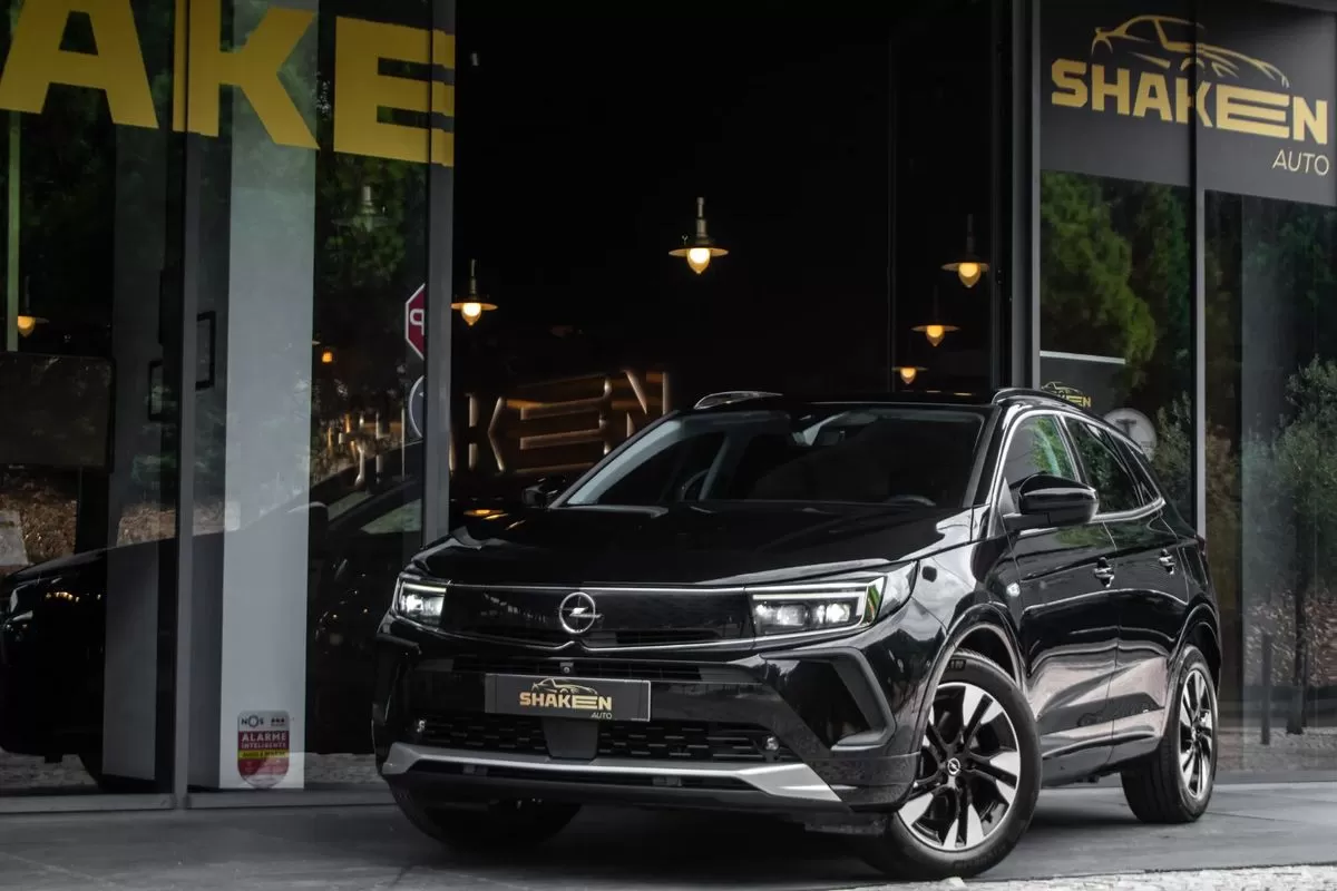 Opel Grandland 1.6 T PHEV Elegance