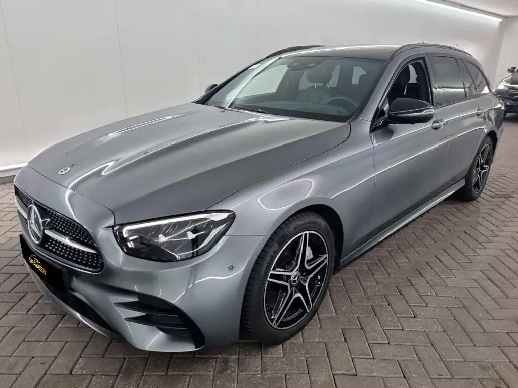 Mercedes-Benz E 300  9g  Tronic Amg Line