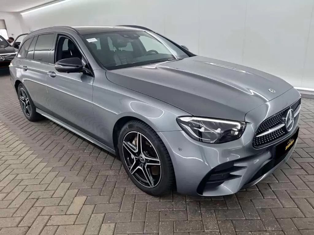 Mercedes-Benz E 300  9g  Tronic Amg Line - foto 2