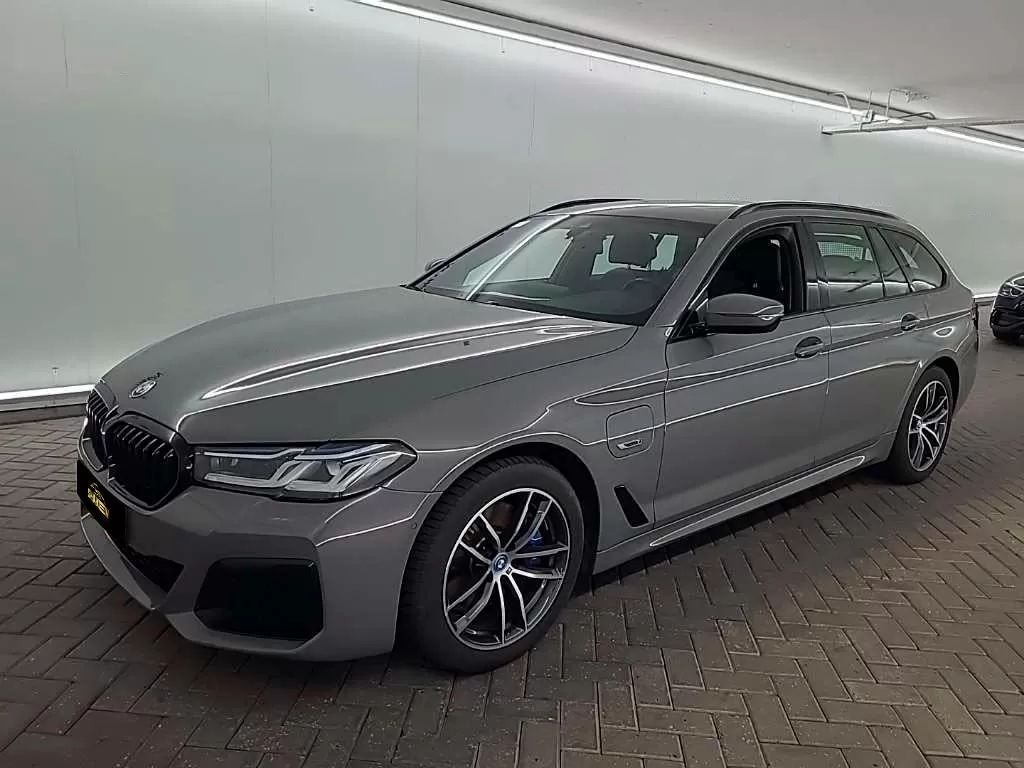 BMW 530e e Pack Desportivo M