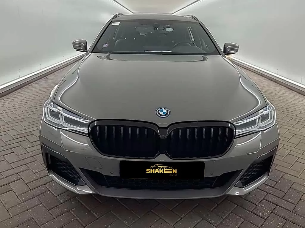 BMW 530e e Pack Desportivo M - foto 2
