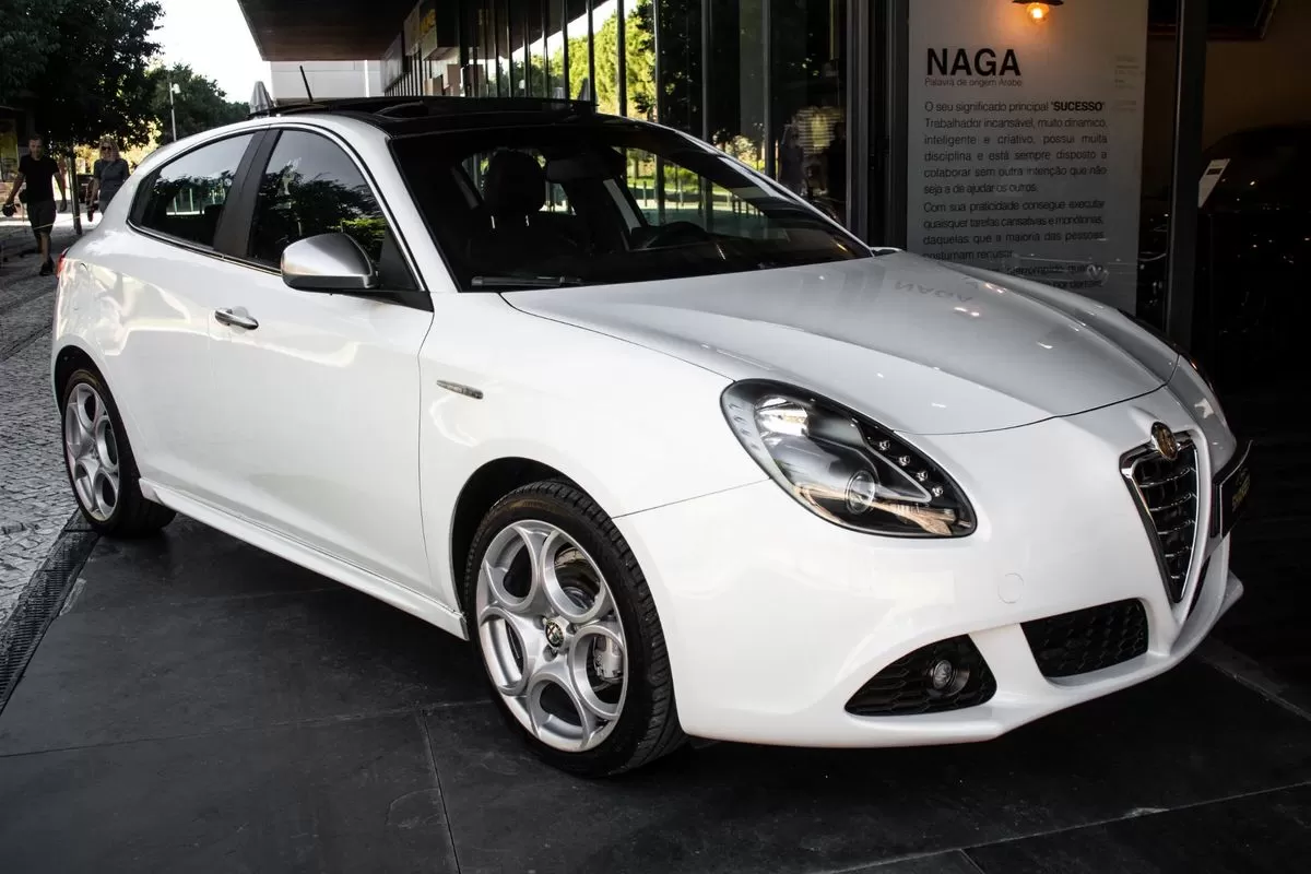Alfa Romeo Giulietta 1.6 JTDM Distinctive - foto 6