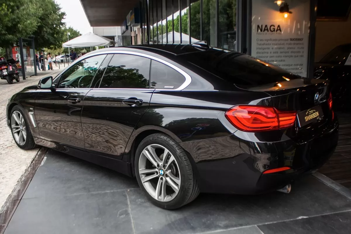 BMW 418 Gran Coupé  D Aut Sport Line - foto 3