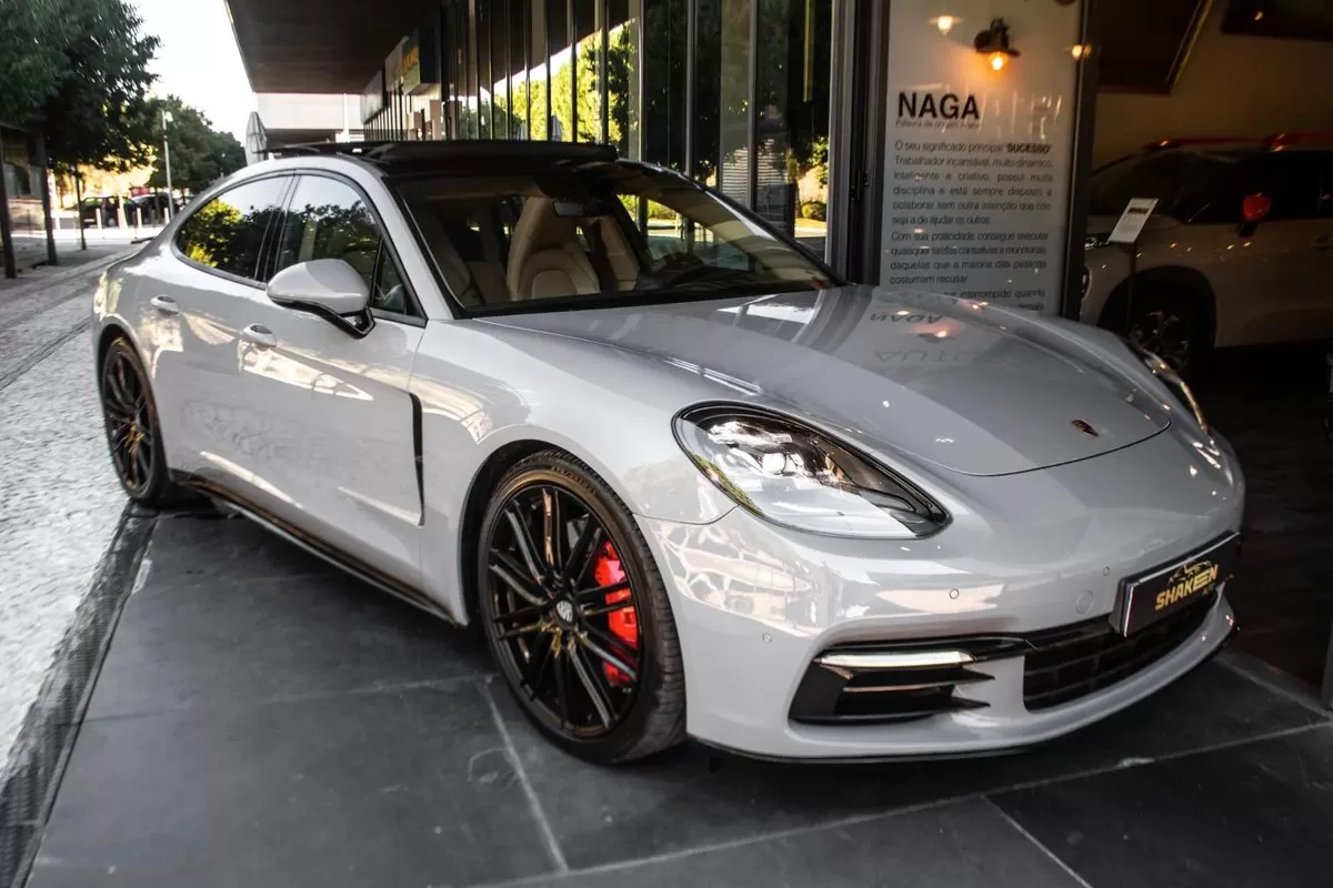 Porsche Panamera 4 E-Hybrid - foto 6