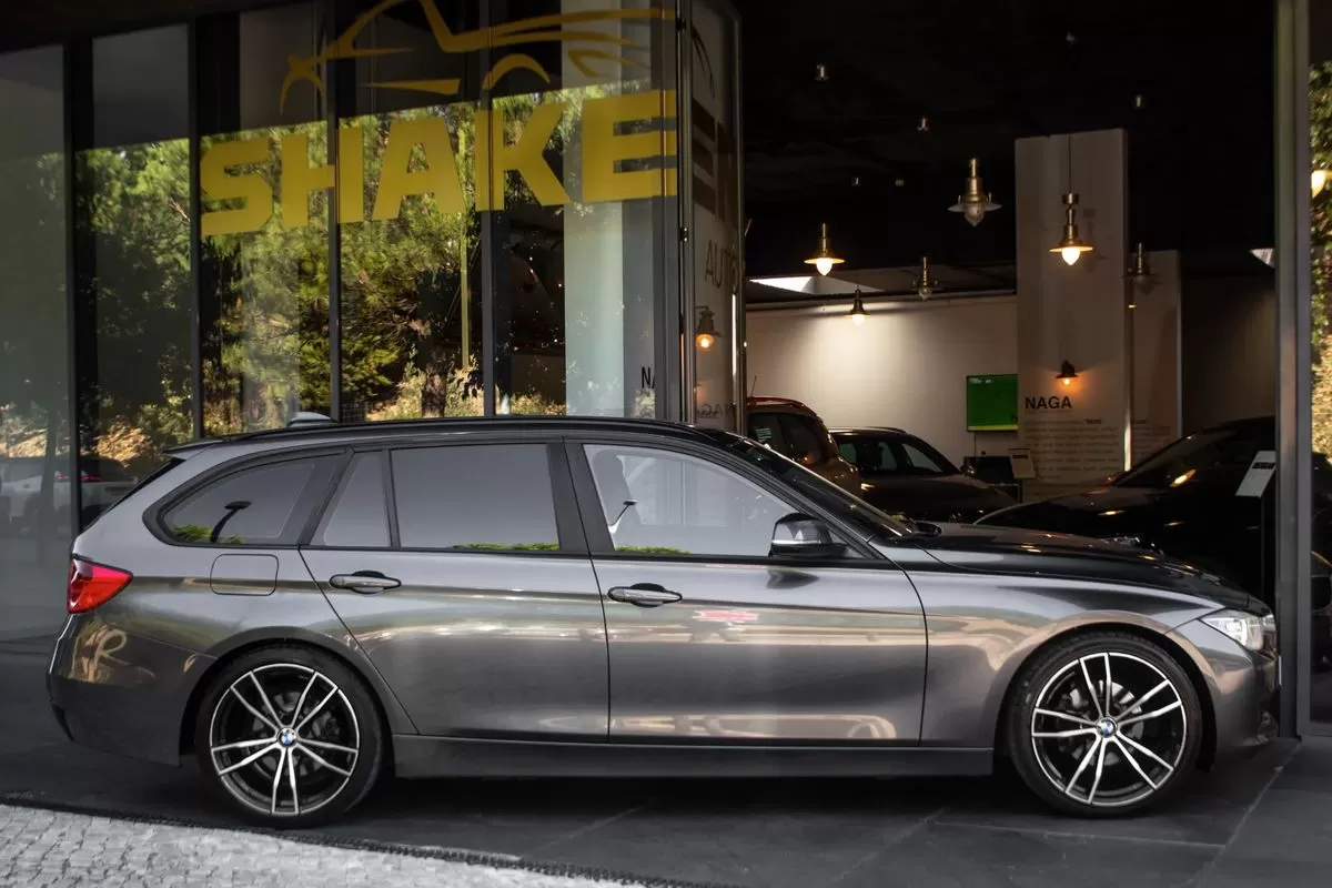 BMW 320  D Efficient Dynamics Edition - foto 5