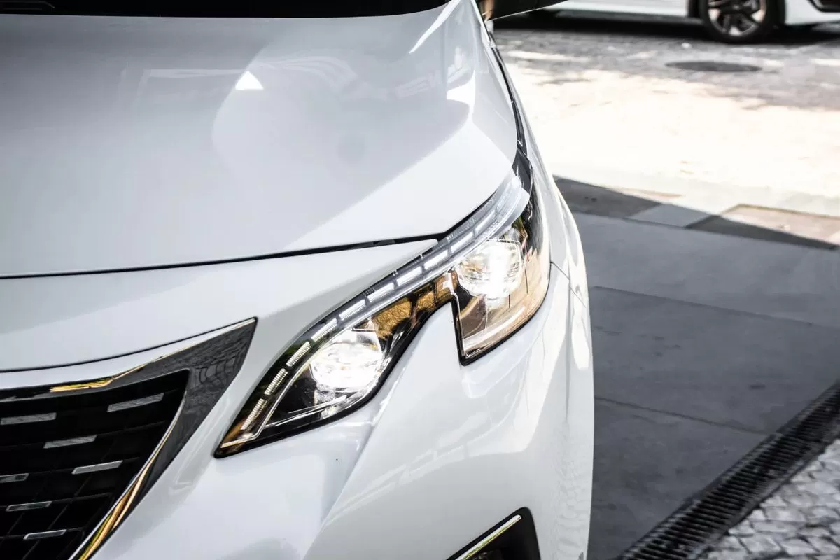 Peugeot 3008  Puretech 130 Stop Start Gpf Eat8 Allure - foto 8