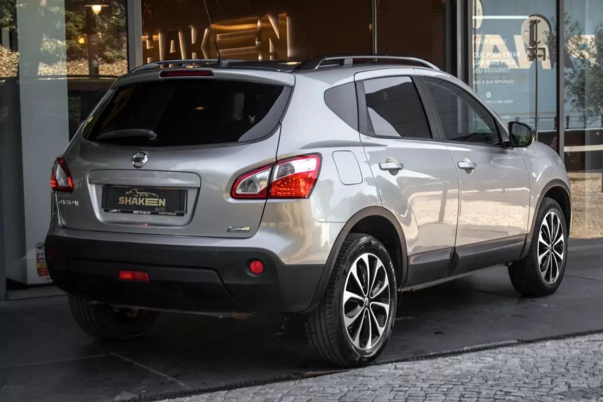 Nissan Qashqai 1.6 dCi N-Connecta - foto 4