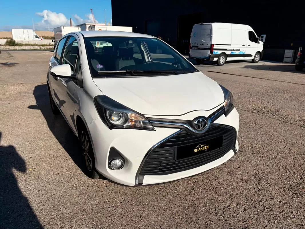 Toyota Yaris  1 33 Vvt  I - foto 2