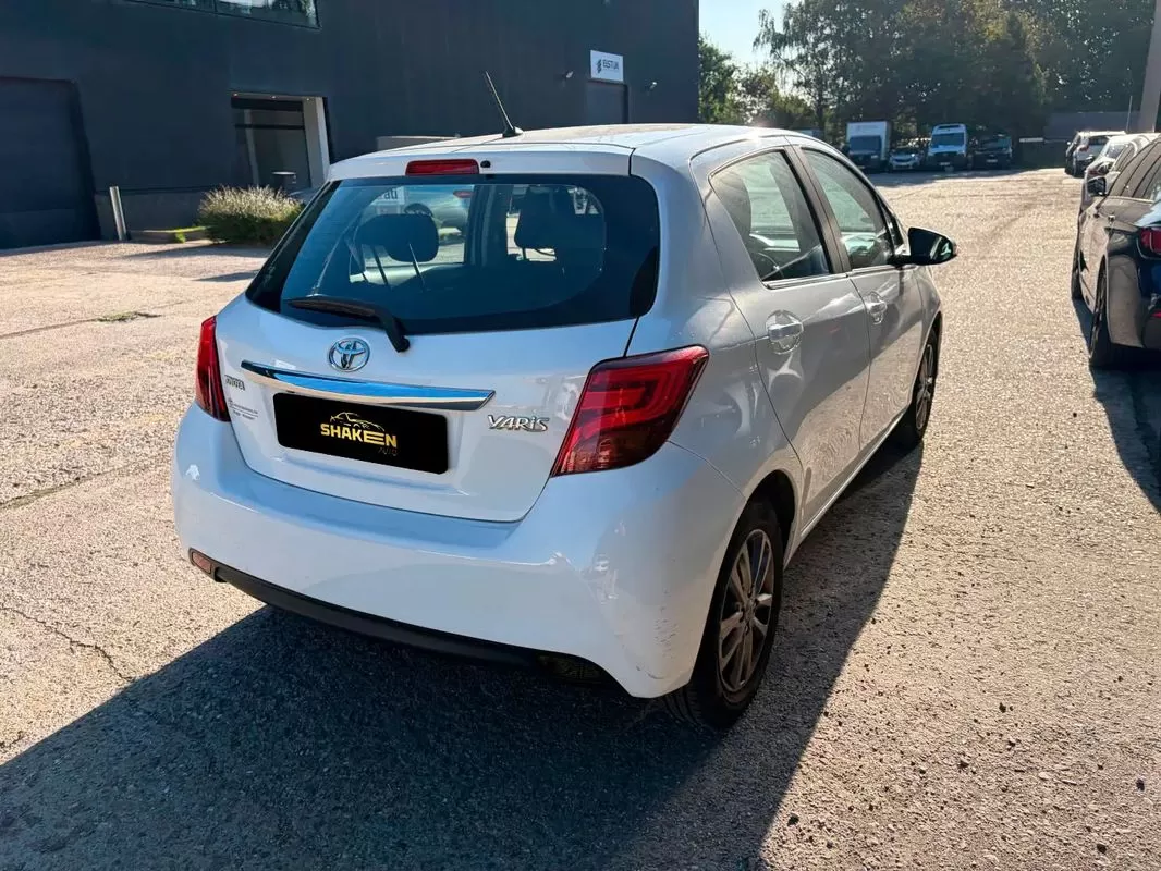Toyota Yaris  1 33 Vvt  I - foto 3