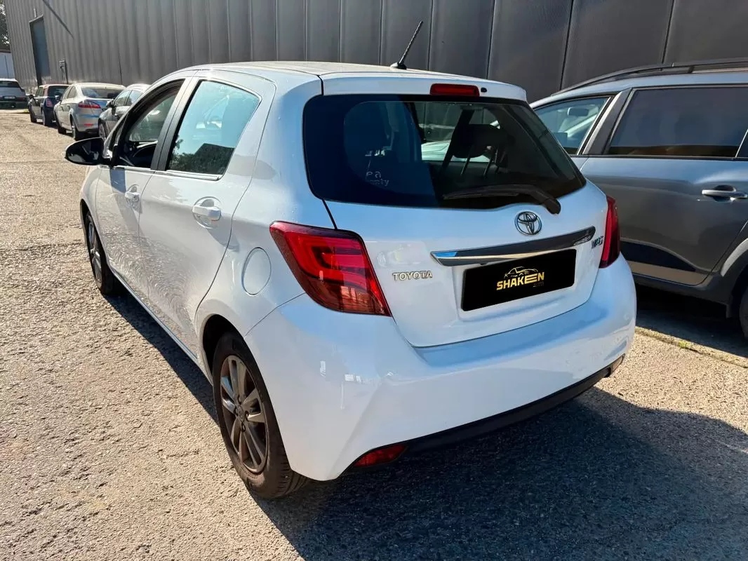 Toyota Yaris  1 33 Vvt  I - foto 4