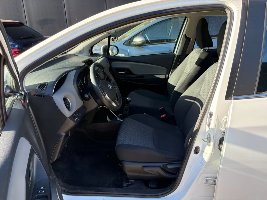 Toyota Yaris  1 33 Vvt  I - foto 7