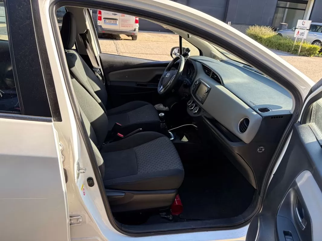 Toyota Yaris  1 33 Vvt  I - foto 8